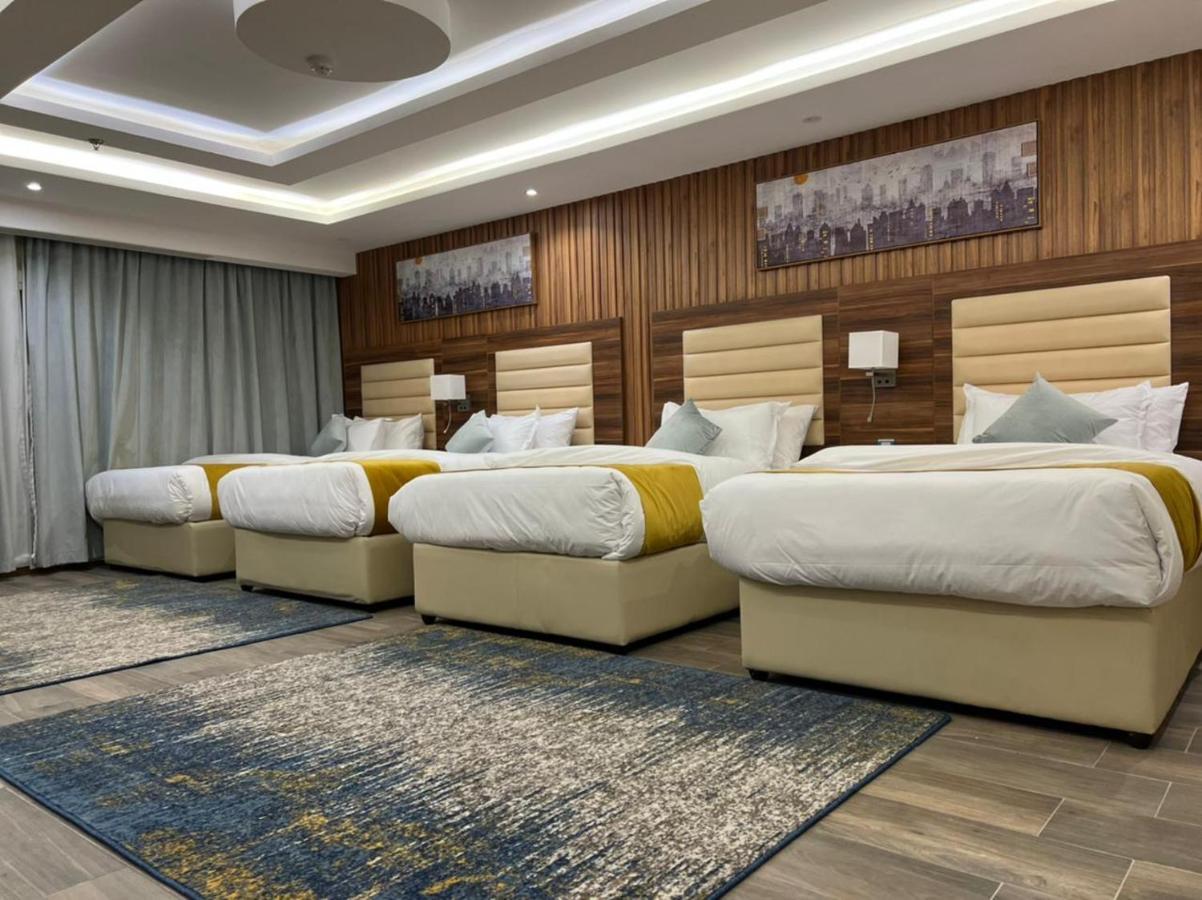 Moments Hotel Jeddah Exterior photo